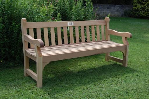 Memorial bench